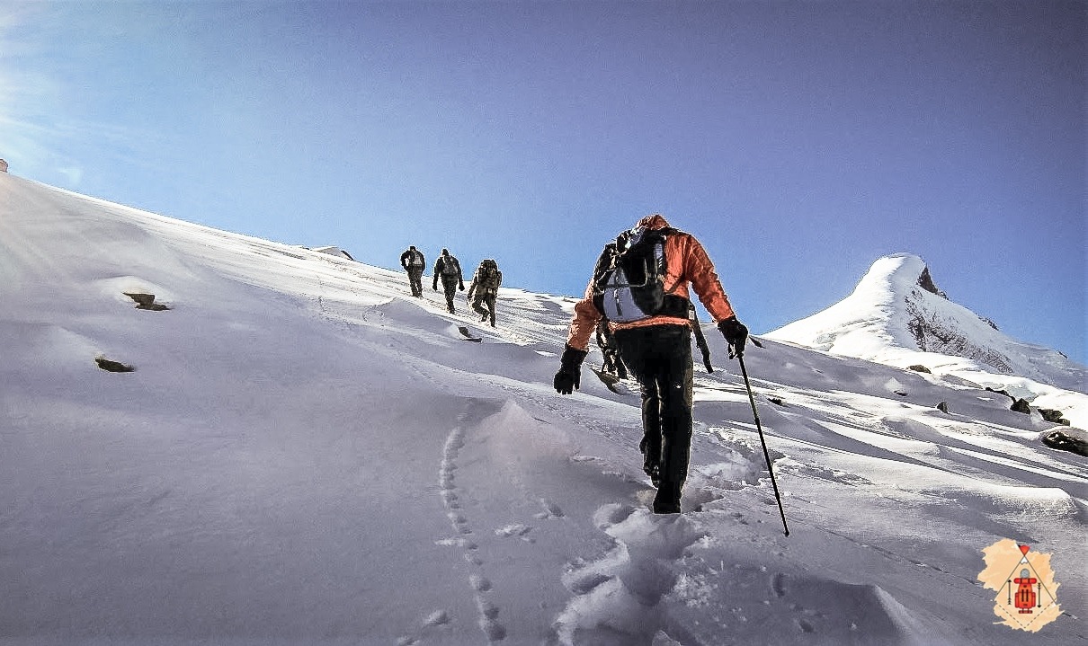 treks in kashmir