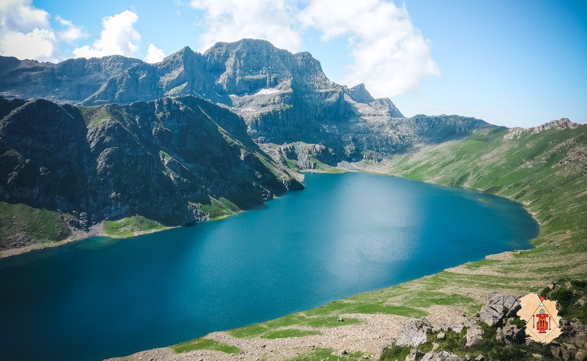 kashmir lake travel