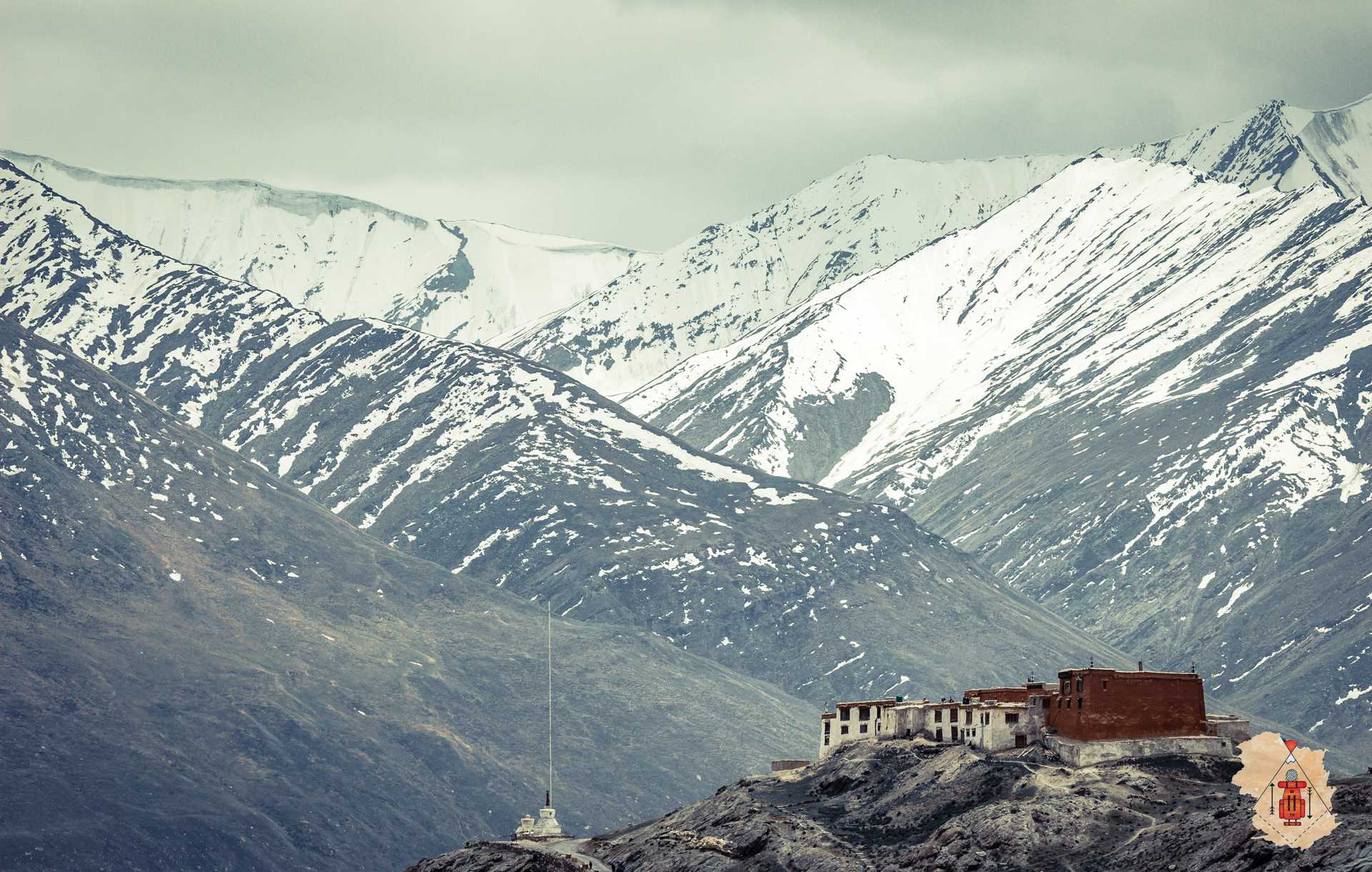 treks in kashmir